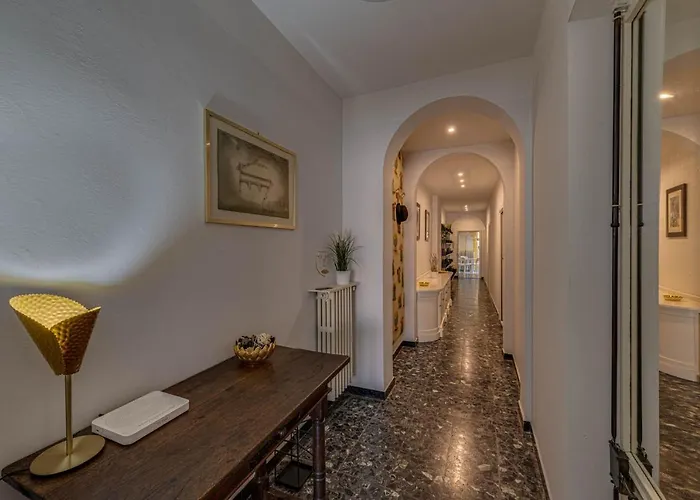 - Golden Tower With View Apartment Florence