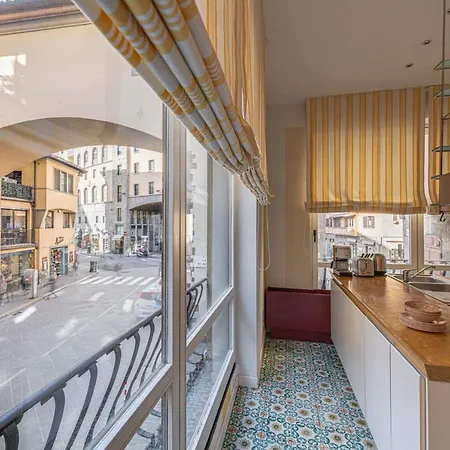 - Golden Tower With View Appartamento